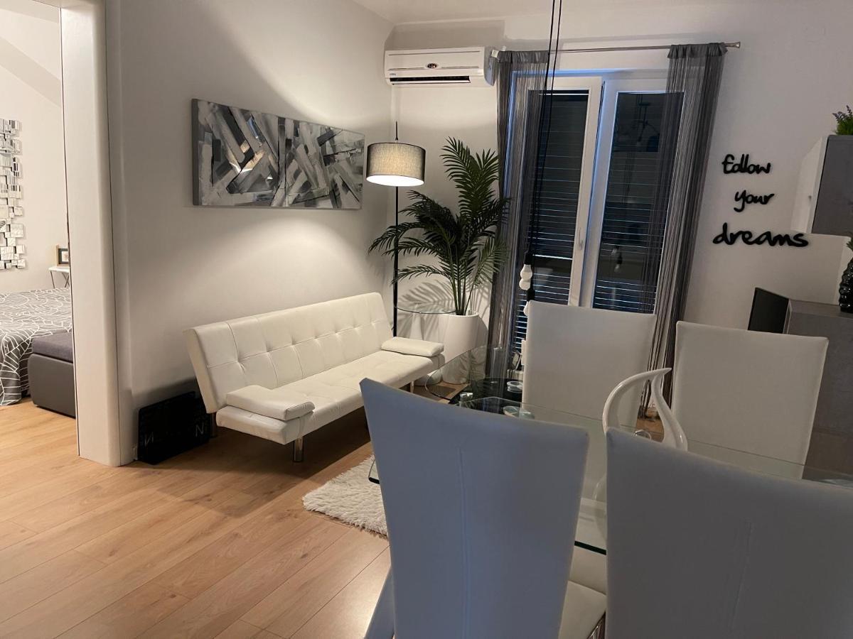 Apartment New Chic Supetar Ngoại thất bức ảnh