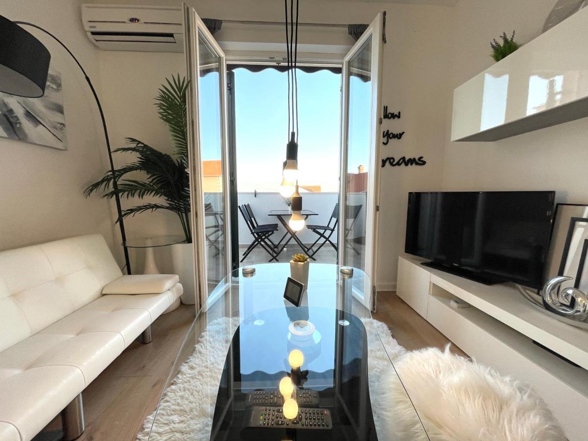 Apartment New Chic Supetar Ngoại thất bức ảnh