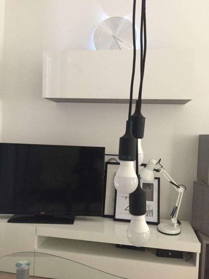 Apartment New Chic Supetar Ngoại thất bức ảnh